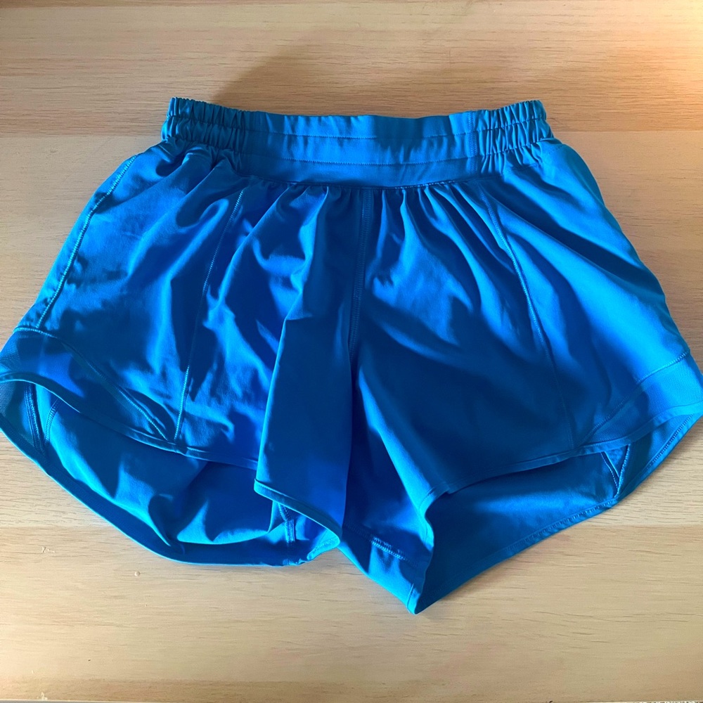Poolside Blue - lululemon hotty hot shorts - 4 inch - size 6